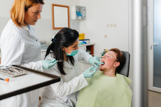 Best Tooth Infection Emergency Dentist  in Castle Pines, CO
